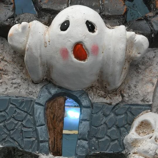 18" LED Multilevel Haunted House 6 18" LED Multilevel Haunted House - Image 6