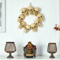 20" Halloween Skull Wreath With Lighted Eyes -Halloween Decor Shop D479100S 3